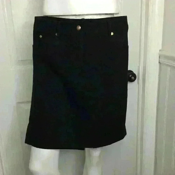 J. McLaughlin skirt, size 2; Collegiate, Preppy, Casual Friday, Professional - Picture 1 of 4